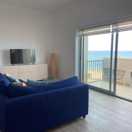The Seafront Escape Апартаменты *